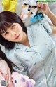 Reona Matsushita 松下玲緒菜, Rin Miyauchi 宮内凛, Young Gangan 2021 No.04 (ヤングガンガン 2021年4号) P9 No.b0a602